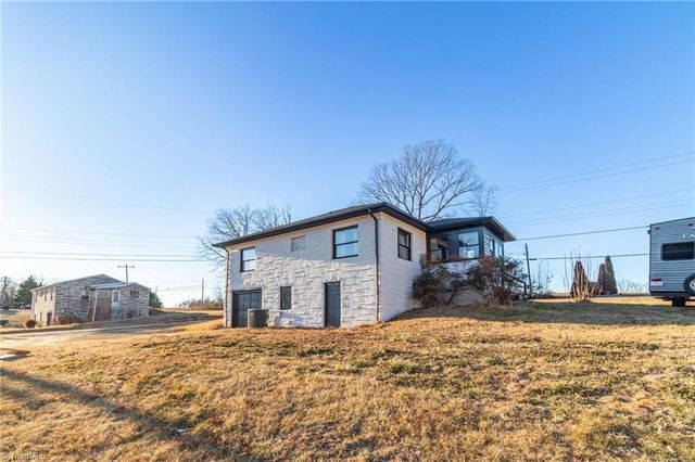 4043 Old Highway 601, Dobson, NC 27017