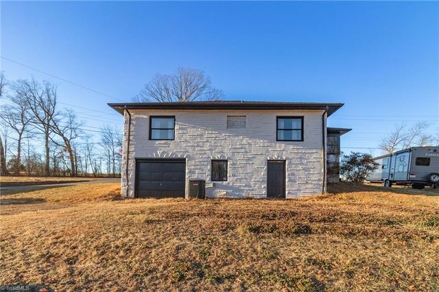 4043 Old Highway 601, Dobson, NC 27017