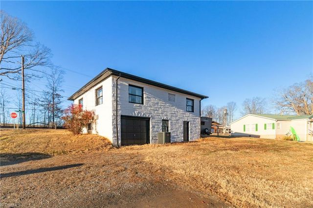 4043 Old Highway 601, Dobson, NC 27017