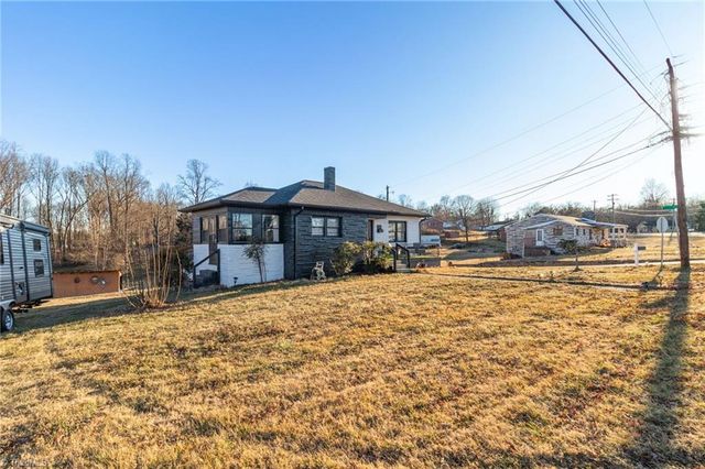 4043 Old Highway 601, Dobson, NC 27017