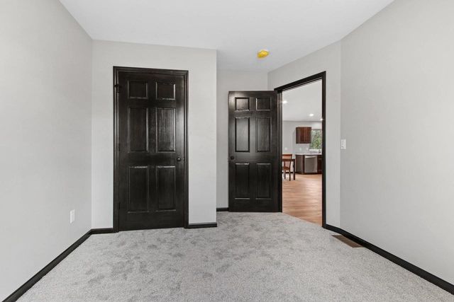 1920 SOUTHLAND LANE, New London, WI 54961