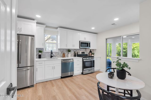 51 Linton Close, Freehold, NJ 07728