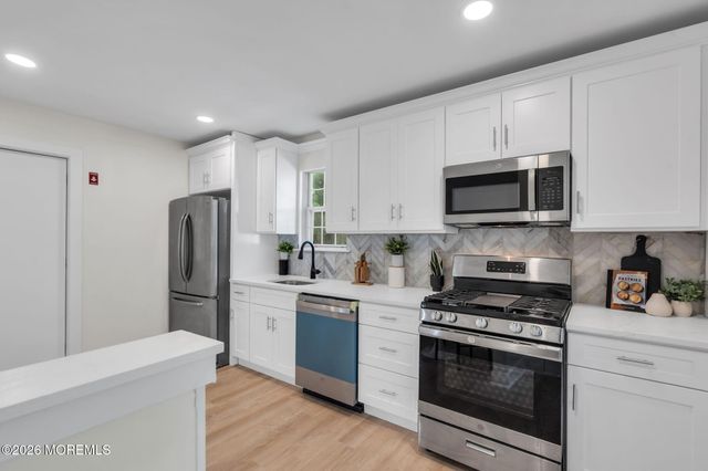 51 Linton Close, Freehold, NJ 07728