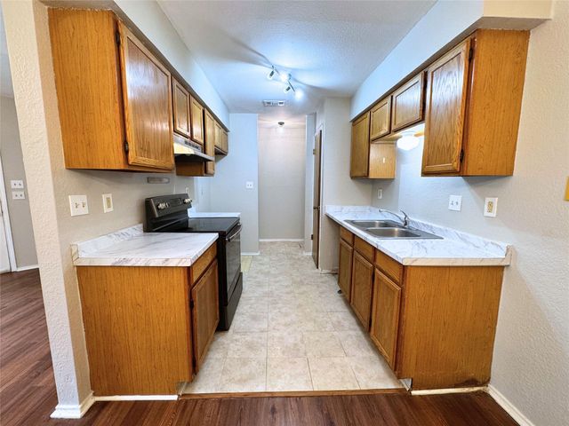1012 Allen ST, San Marcos, TX 78666