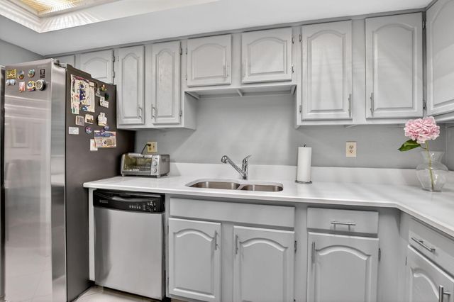 7738 Lakeside Boulevard 373, Boca Raton, FL 33434