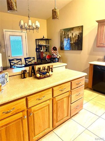 2184 J Bird Lane, Poplar Bluff, MO 63901