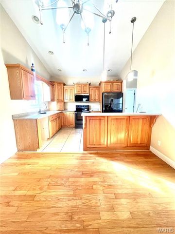 2184 J Bird Lane, Poplar Bluff, MO 63901