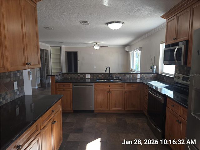 1013 GREENBRIAR DRIVE, Brandon, FL 33511