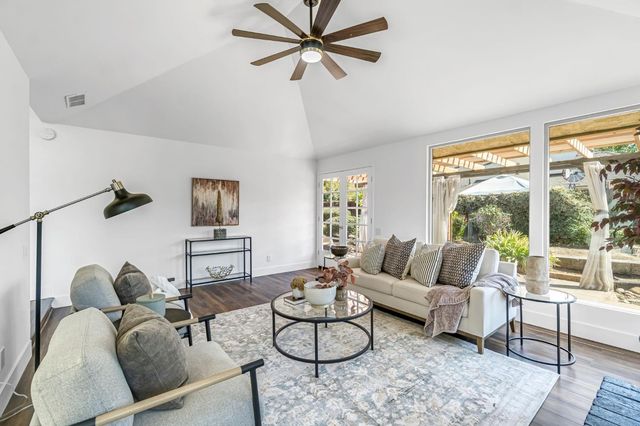 1041 W Sierra Avenue, Fresno, CA 93711