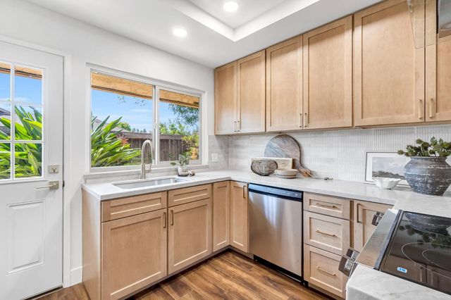 1041 W Sierra Avenue, Fresno, CA 93711