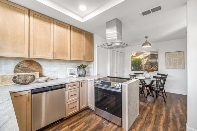 1041 W Sierra Avenue, Fresno, CA 93711