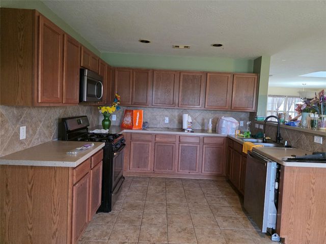 3130 Cambridge Meadows Lane, Dickinson, TX 77539