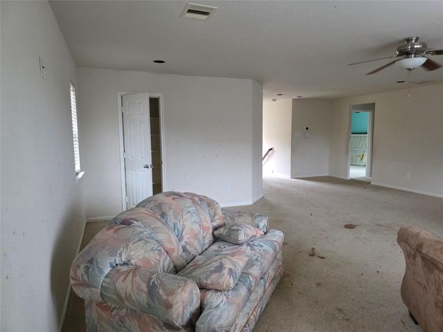 3130 Cambridge Meadows Lane, Dickinson, TX 77539