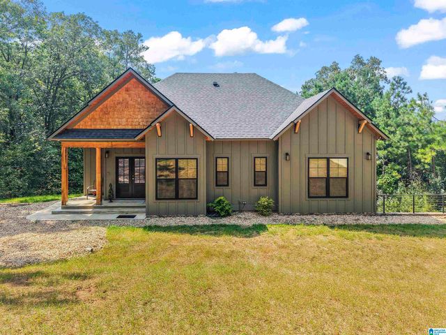 341 BOATHOUSE CIRCLE, Sylacauga, AL 35151