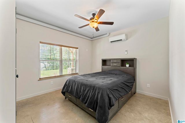 341 BOATHOUSE CIRCLE, Sylacauga, AL 35151