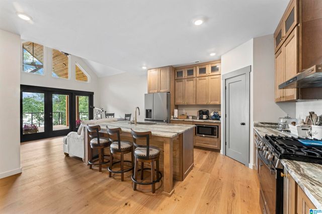 341 BOATHOUSE CIRCLE, Sylacauga, AL 35151