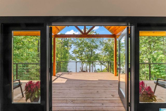 341 BOATHOUSE CIRCLE, Sylacauga, AL 35151