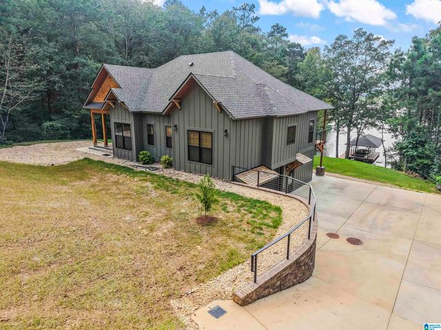 341 BOATHOUSE CIRCLE, Sylacauga, AL 35151