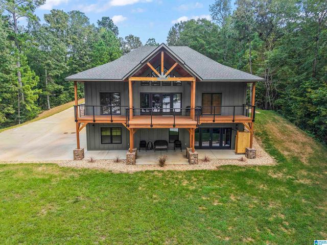 341 BOATHOUSE CIRCLE, Sylacauga, AL 35151