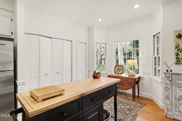 6720 Glen Forrest Drive, Chapel Hill, NC 27517