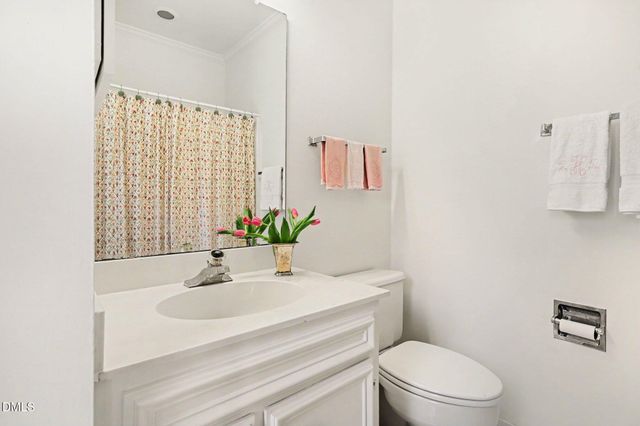 6720 Glen Forrest Drive, Chapel Hill, NC 27517