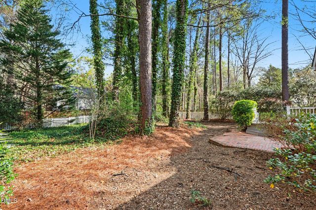 6720 Glen Forrest Drive, Chapel Hill, NC 27517
