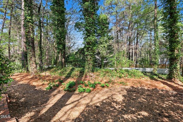 6720 Glen Forrest Drive, Chapel Hill, NC 27517