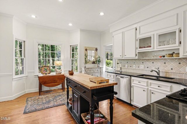 6720 Glen Forrest Drive, Chapel Hill, NC 27517