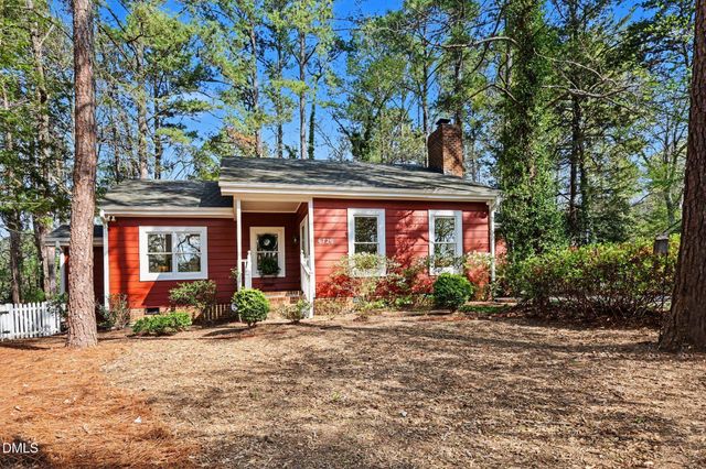 6720 Glen Forrest Drive, Chapel Hill, NC 27517