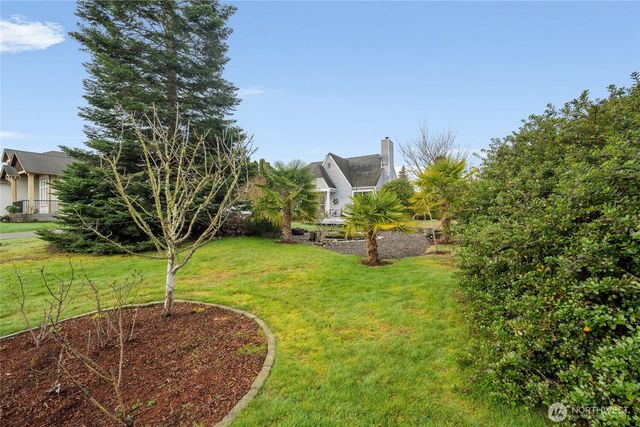 25825 12th Avenue S, Des Moines, WA 98198