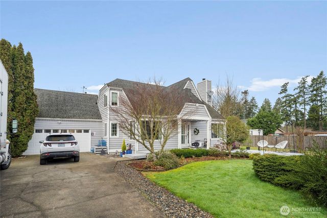 25825 12th Avenue S, Des Moines, WA 98198