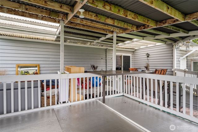 25825 12th Avenue S, Des Moines, WA 98198