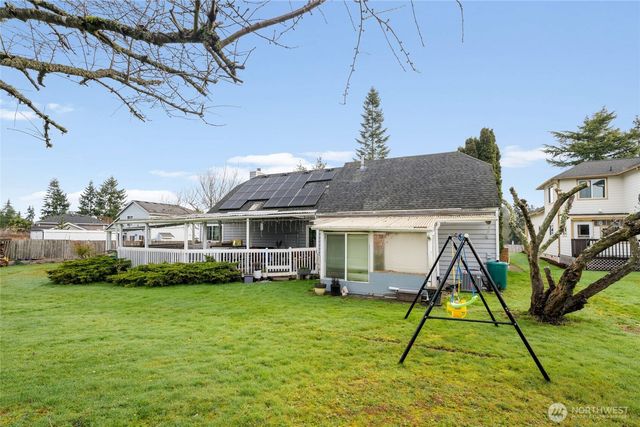 25825 12th Avenue S, Des Moines, WA 98198