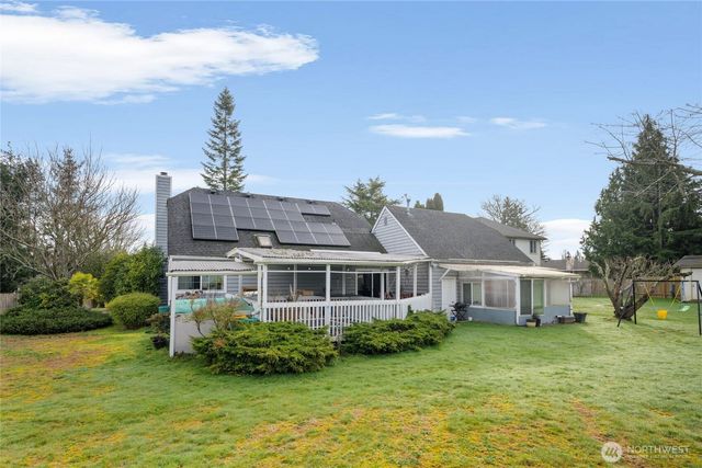 25825 12th Avenue S, Des Moines, WA 98198