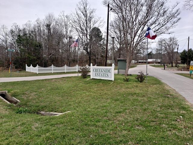 363 Edgewood, Onalaska, TX 77360