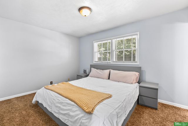 16708 William Street, Omaha, NE 68130