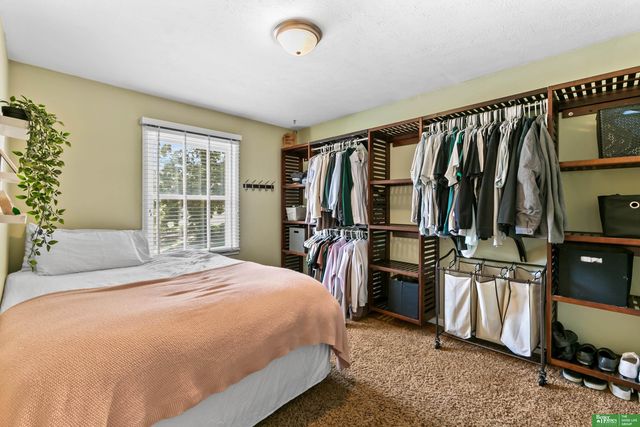 16708 William Street, Omaha, NE 68130