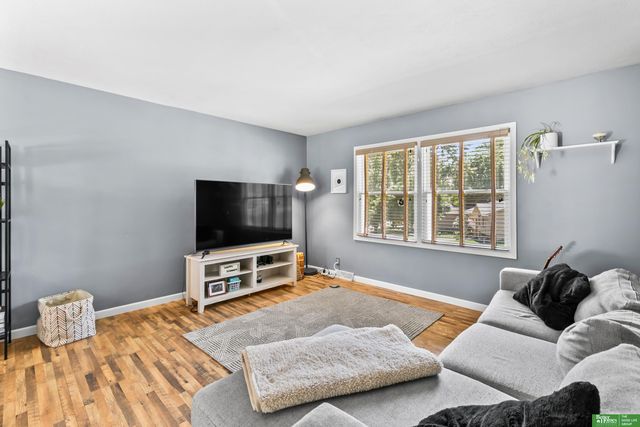 16708 William Street, Omaha, NE 68130