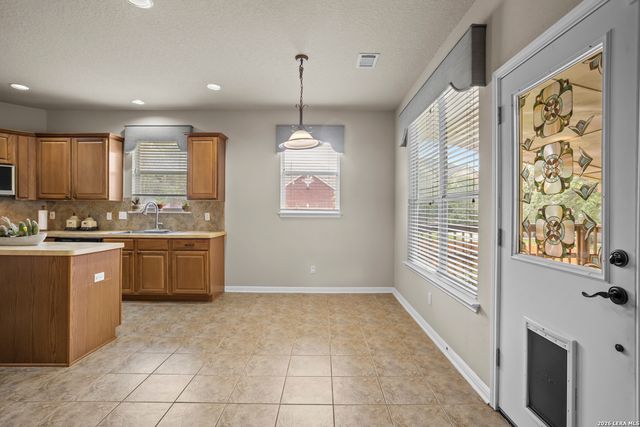 2847 Lakehills, San Antonio, TX 78251