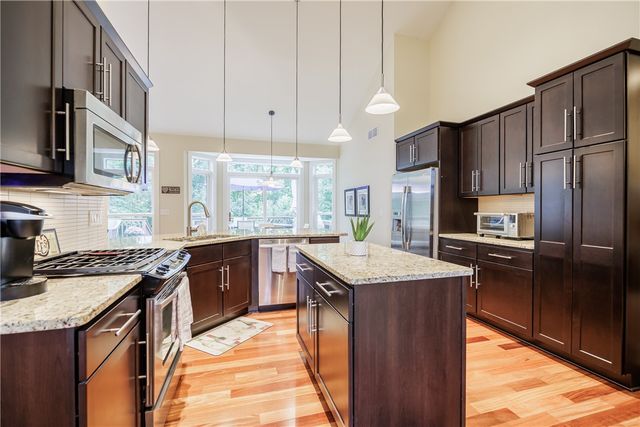 190 Willnick Circle, Greece, NY 14626