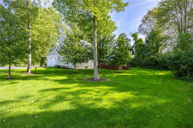 190 Willnick Circle, Greece, NY 14626