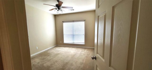 138 Barrington Lane, Lewisville, TX 75067