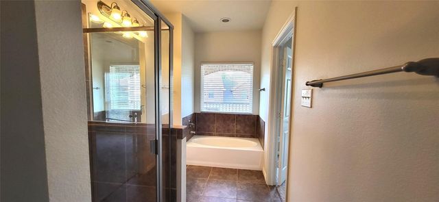 138 Barrington Lane, Lewisville, TX 75067