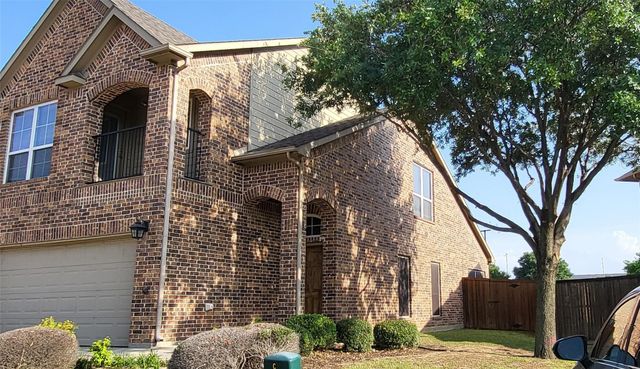 138 Barrington Lane, Lewisville, TX 75067