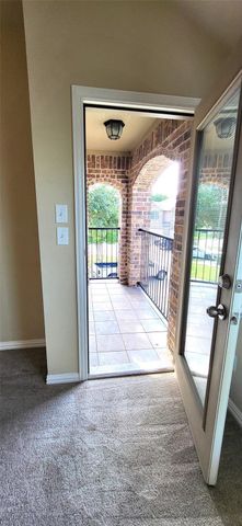 138 Barrington Lane, Lewisville, TX 75067