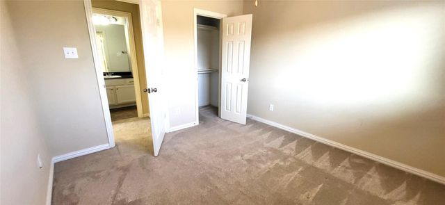 138 Barrington Lane, Lewisville, TX 75067
