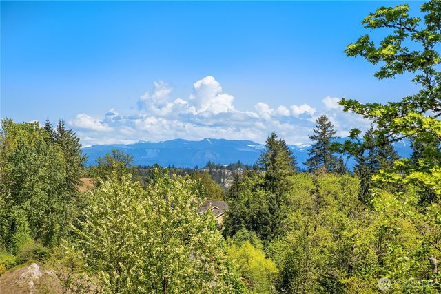 2534 NW Stoney Creek Drive, Issaquah, WA 98027