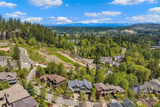 2534 NW Stoney Creek Drive, Issaquah, WA 98027