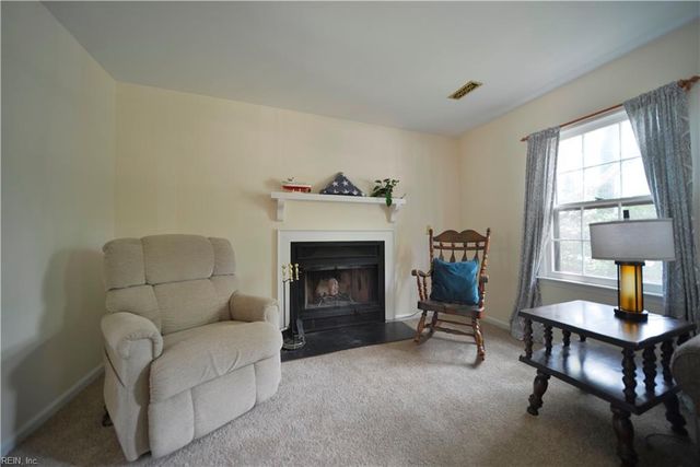 225 Little Florida RD, Poquoson, VA 23662