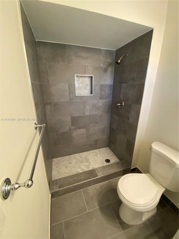 851 SW 63rd Way 851, North Lauderdale, FL 33068